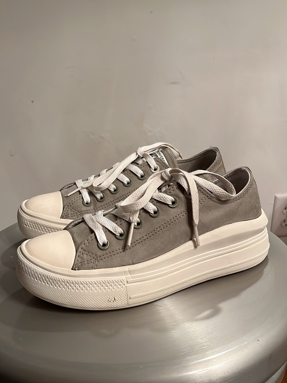 Converse Chuck Taylor All Star Move Platform Gray Women’s Size 8